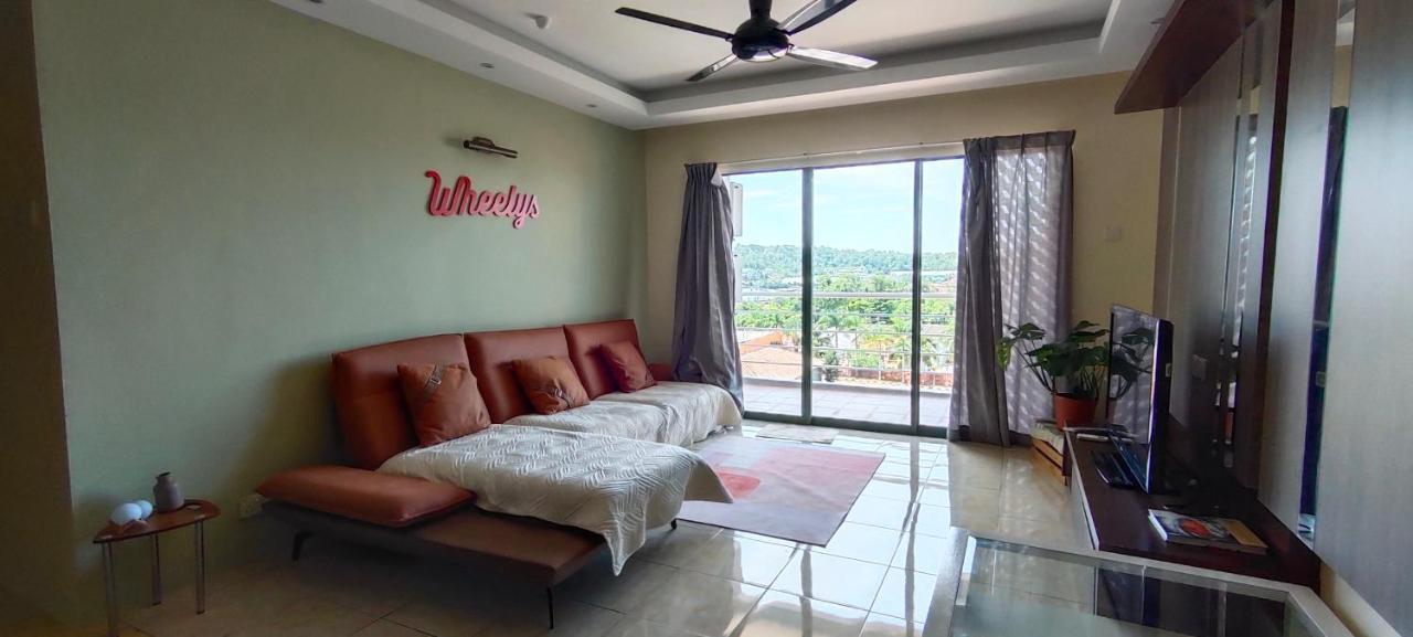 Gold Coast International Resort Kampong Bukit Beruang Buitenkant foto